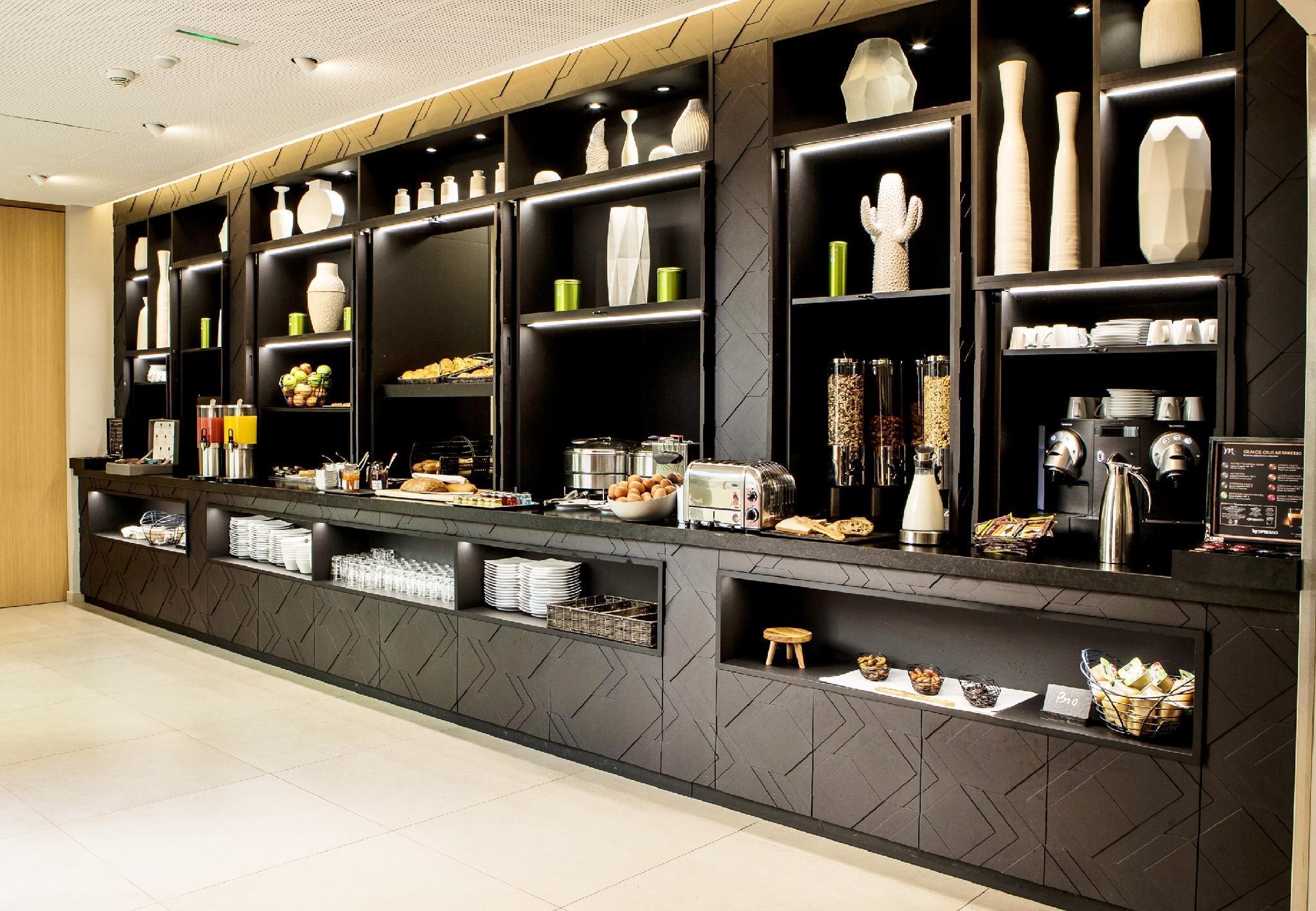Mercure 17 Batignolles Parijs